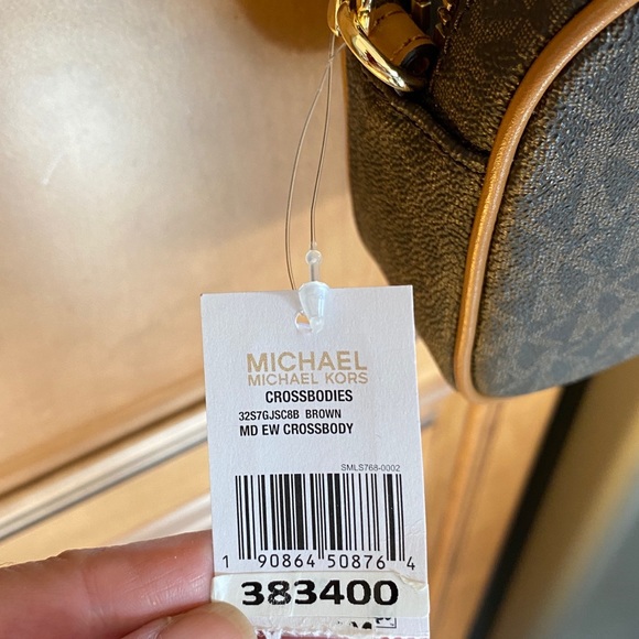 MICHAEL KORS BRAND NEW CROSSBODY BAG - Picture 6 of 16